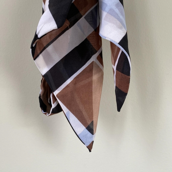 NWOT Le Chateau Geometric Skinny Scarf - Picture 6 of 8